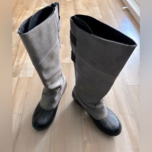 Sorel boots, size 8
